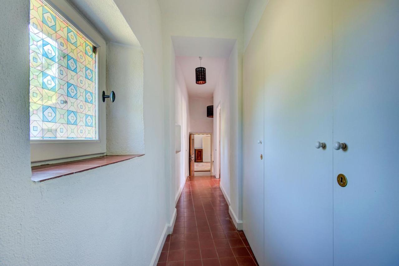 Les Chambres Du Perussier Cucuron Exterior photo